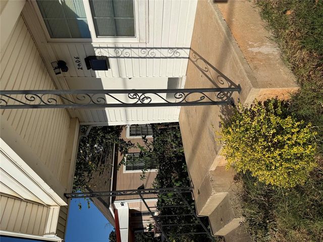 2906 S Santa Fe Avenue, Oklahoma City, OK 73109