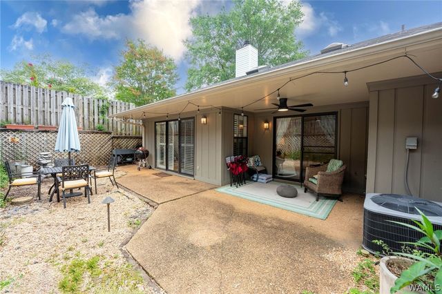 1700 Dauphine, Tuscaloosa, AL 35406