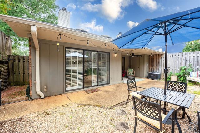 1700 Dauphine, Tuscaloosa, AL 35406