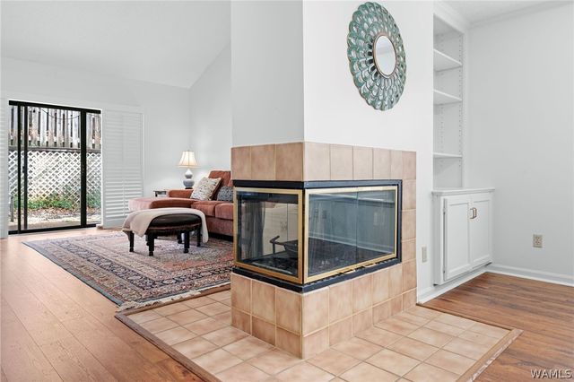 1700 Dauphine, Tuscaloosa, AL 35406