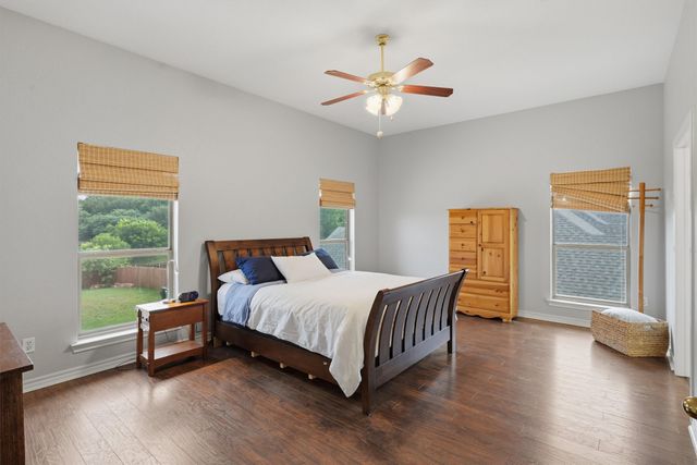 1013 Telford Trail, Crowley, TX 76036