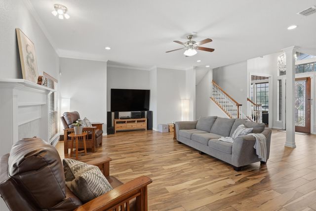 1013 Telford Trail, Crowley, TX 76036