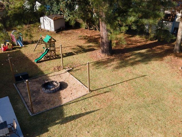 26 W Colin DR, Portsmouth, VA 23701