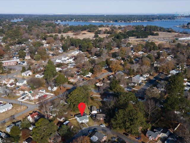 26 W Colin DR, Portsmouth, VA 23701