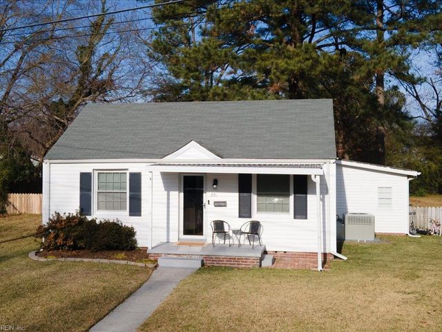 26 W Colin DR, Portsmouth, VA 23701