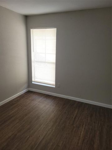 7200 W T C Jester Boulevard 2402, Houston, TX 77088