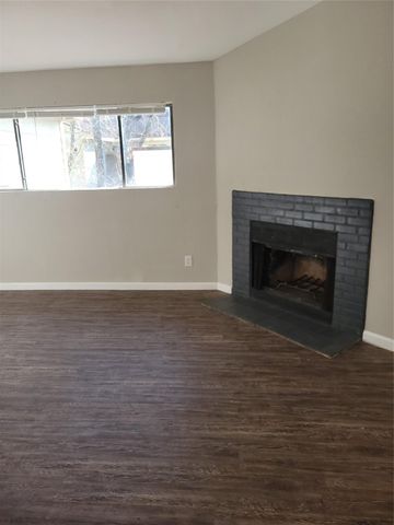 7200 W T C Jester Boulevard 2402, Houston, TX 77088