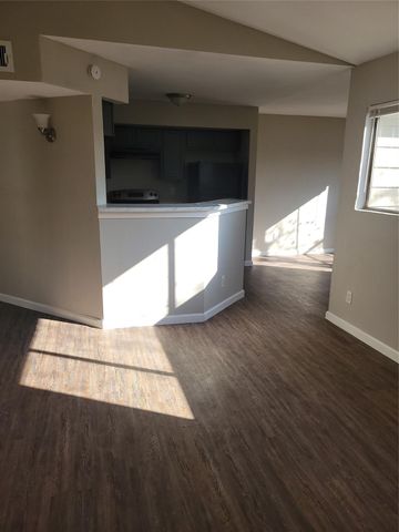 7200 W T C Jester Boulevard 2402, Houston, TX 77088