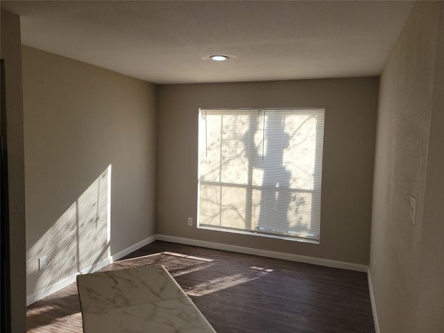 7200 W T C Jester Boulevard 2402, Houston, TX 77088