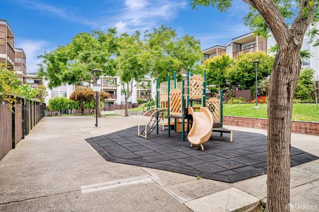 1530 Ofarrell Street 1, San Francisco, CA 94115