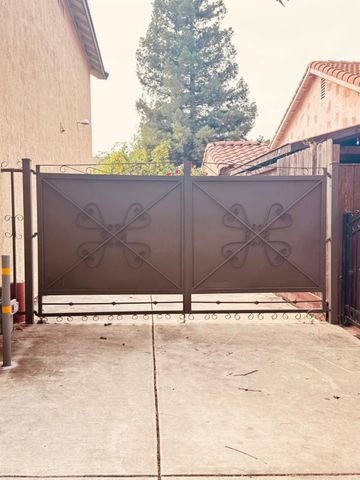 4193 Kimball Ln, Stockton, CA 95206