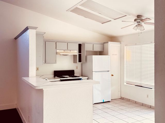 4193 Kimball Ln, Stockton, CA 95206