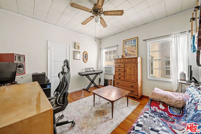 6361 Orange Street, Los Angeles, CA 90048