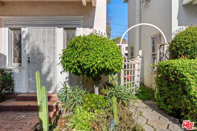 6361 Orange Street, Los Angeles, CA 90048