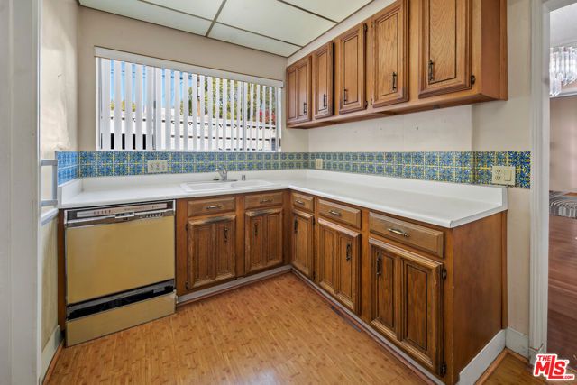 6361 Orange Street, Los Angeles, CA 90048