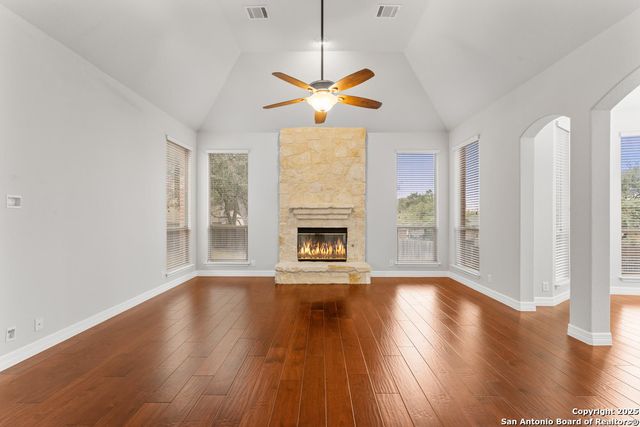 11 Sable Vly, San Antonio, TX 78258