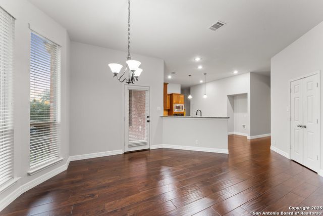 11 Sable Vly, San Antonio, TX 78258