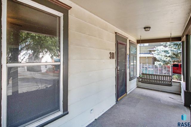 311 E 18th St Street, Sioux Falls, SD 57105