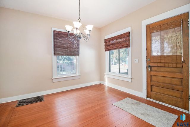 311 E 18th St Street, Sioux Falls, SD 57105