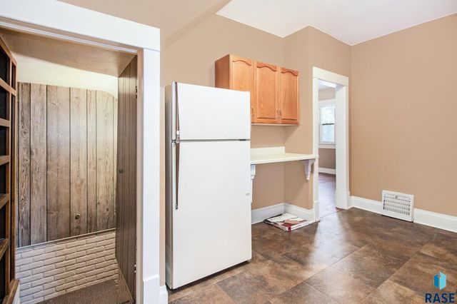 311 E 18th St Street, Sioux Falls, SD 57105