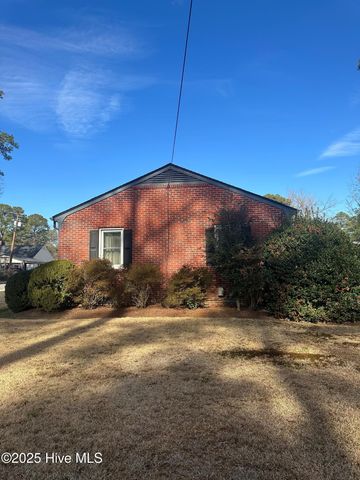 605 S Pembroke Avenue, Ahoskie, NC 27910