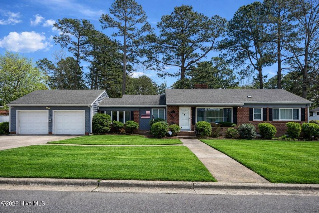 605 S Pembroke Avenue, Ahoskie, NC 27910