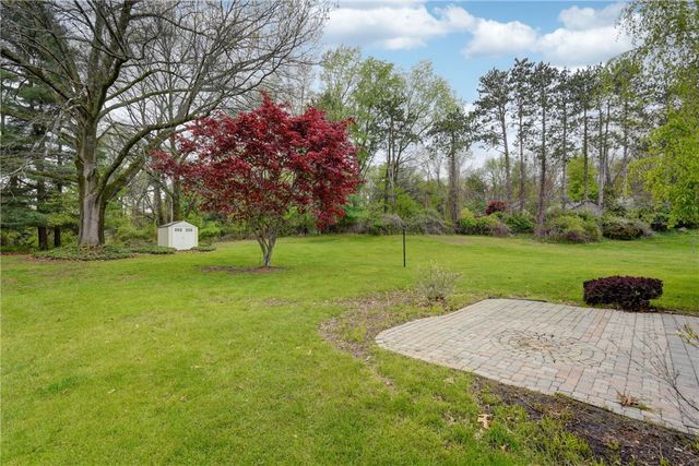 10 Pinehill Drive, Perinton, NY 14534