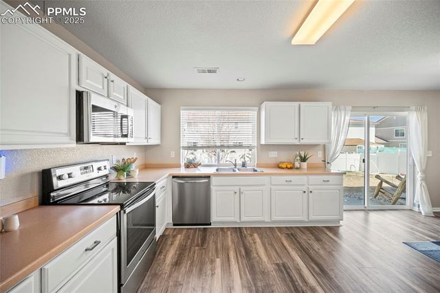 7860 Lantern Lane, Fountain, CO 80817