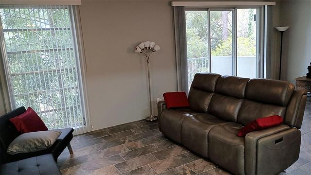 1719 NW 23RD AVENUE 4A, Gainesville, FL 32605