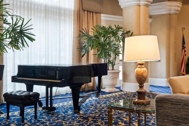 3890 Nobel Drive 1402, San Diego, CA 92122