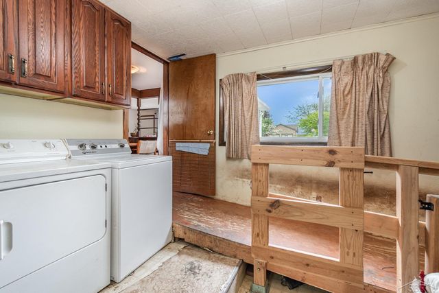 2430 S 4 Mile Road, Kawkawlin, MI 48631