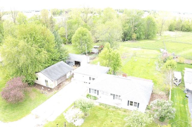 2430 S 4 Mile Road, Kawkawlin, MI 48631