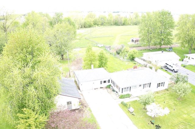 2430 S 4 Mile Road, Kawkawlin, MI 48631