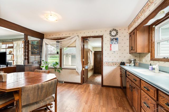 2430 S 4 Mile Road, Kawkawlin, MI 48631