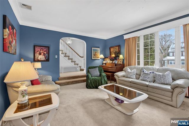 16 Parkview Place, Passaic, NJ 07055