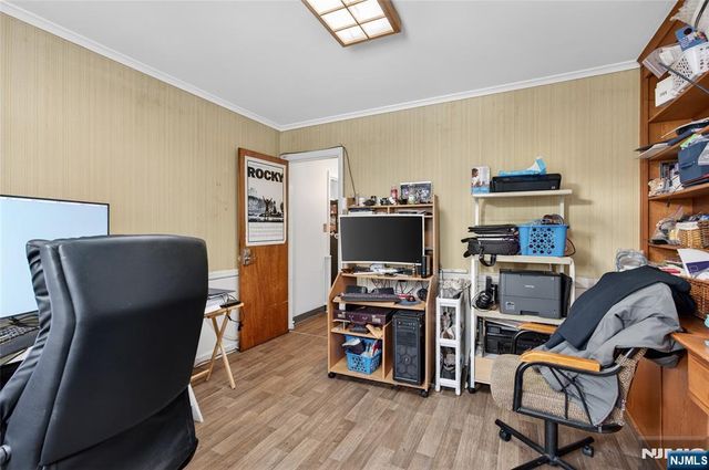 16 Parkview Place, Passaic, NJ 07055