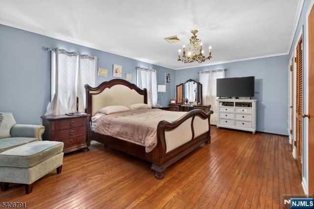 16 Parkview Place, Passaic, NJ 07055