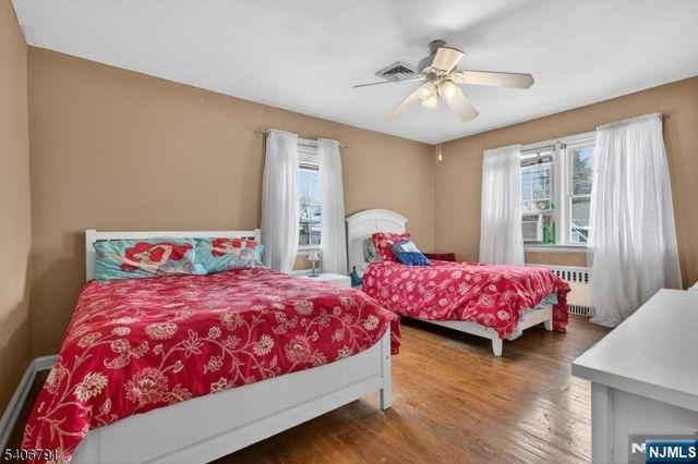 16 Parkview Place, Passaic, NJ 07055