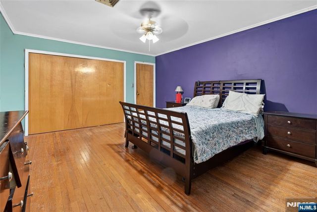 16 Parkview Place, Passaic, NJ 07055