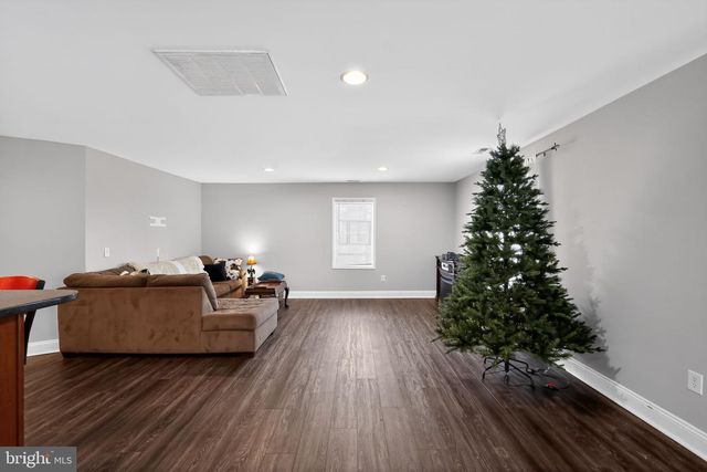 305 OAKWOOD RD, Edgewater, MD 21037