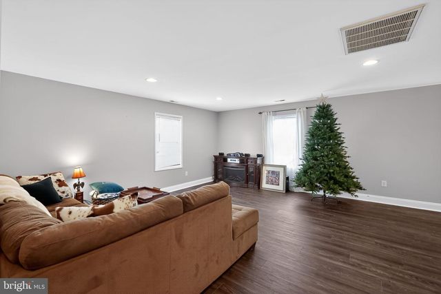 305 OAKWOOD RD, Edgewater, MD 21037