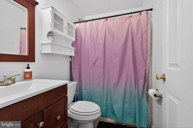 305 OAKWOOD RD, Edgewater, MD 21037