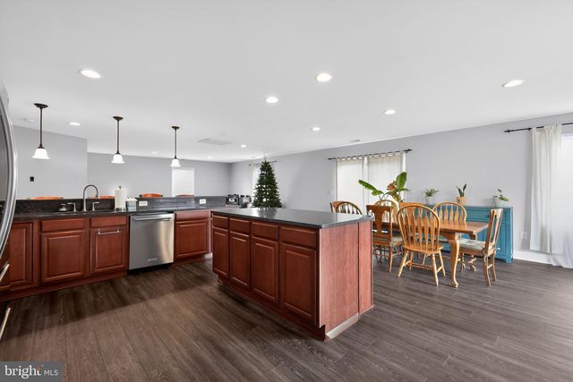 305 OAKWOOD RD, Edgewater, MD 21037