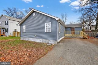 305 OAKWOOD RD, Edgewater, MD 21037