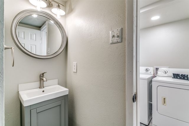 2009 Via Miramonte, Carrollton, TX 75006