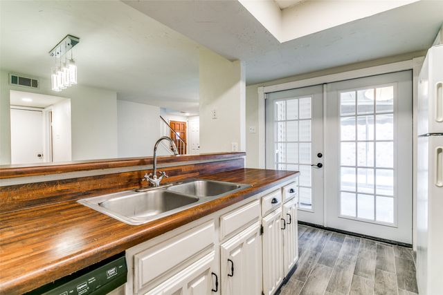 2009 Via Miramonte, Carrollton, TX 75006