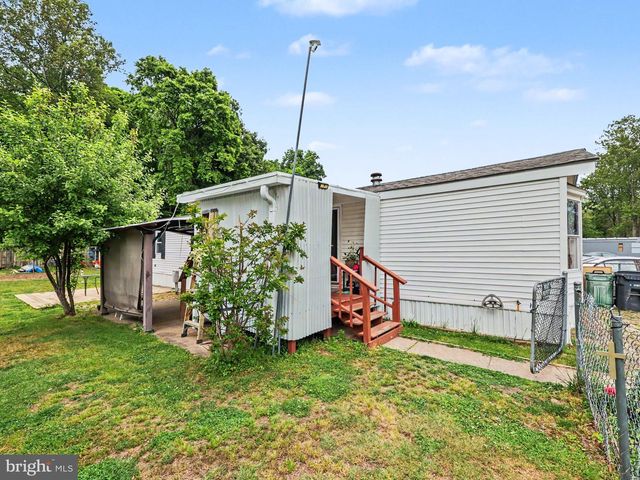 28 COURAGE LN, Stafford, VA 22554