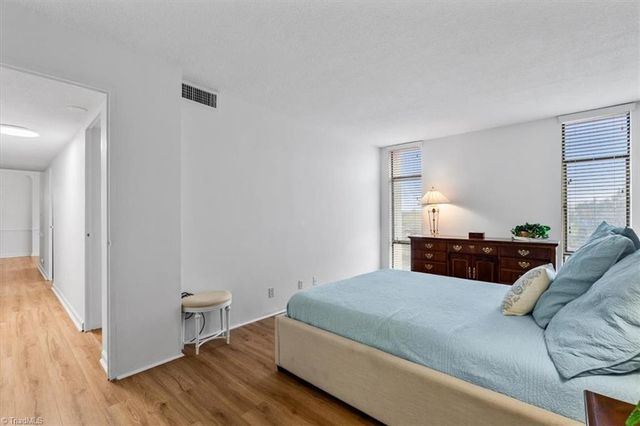 1101 N Elm Street 303, Greensboro, NC 27401