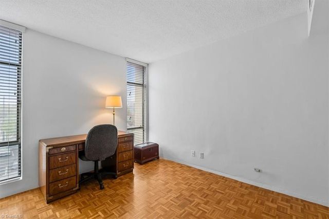 1101 N Elm Street 303, Greensboro, NC 27401
