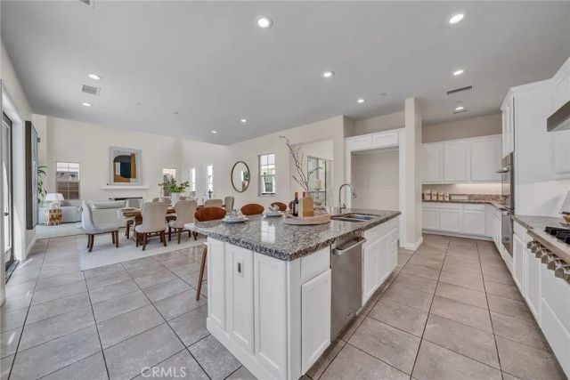 60 Sherwood, Irvine, CA 92620